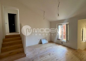 Two-room apartment Modena (neighborhood Circoscrizione 1) - photo 1