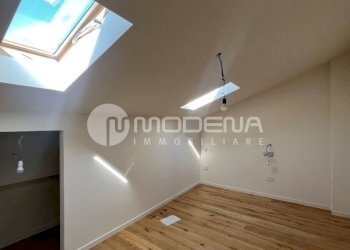 Two-room apartment Modena (neighborhood Circoscrizione 1) - photo 3