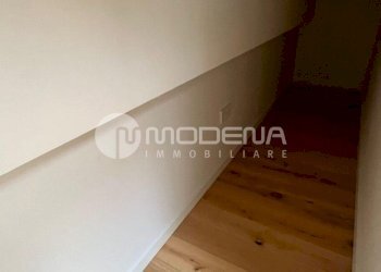 Two-room apartment Modena (neighborhood Circoscrizione 1) - photo 4