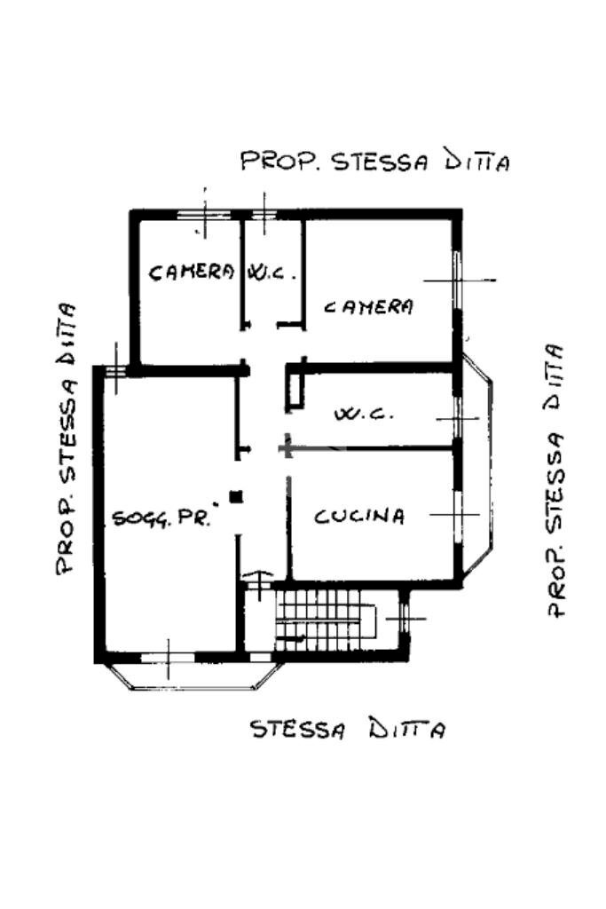 Three-room apartment Via L. Cadorna, Cormano - floor plans 1