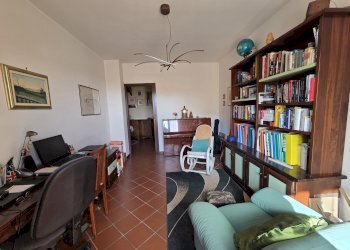 Camera - Appartamento via Acceglio, 16, frazione Confreria, Cuneo - foto 2