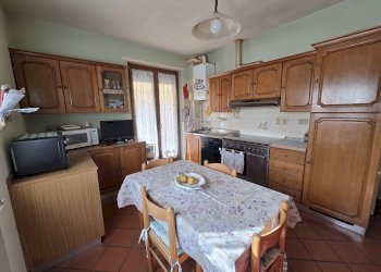 Cucina - Appartamento via Acceglio, 16, frazione Confreria, Cuneo - foto 4