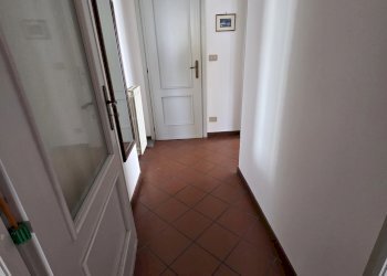 Corridoio - Appartamento via Acceglio, 16, frazione Confreria, Cuneo - foto 10