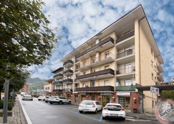 Trilocale viale conte crotti, Aosta - foto 1