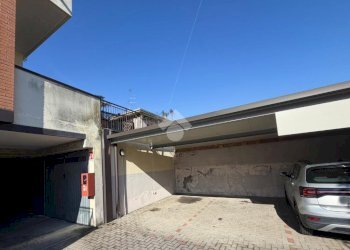 Parking space Via C. Battisti, Rescaldina - photo 5