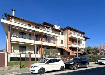 Parking space Via C. Battisti, Rescaldina - photo 6