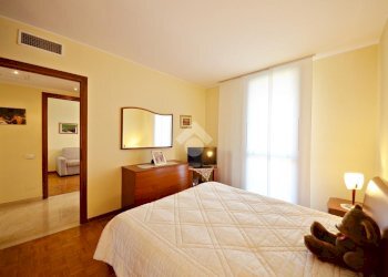 Three-room apartment Via Visconti, Cernusco sul Naviglio - photo 19