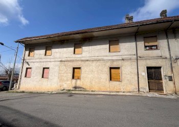 Foto 1 - Casa indipendente via Stazione
 
12, Spezzano della Sila - foto 1