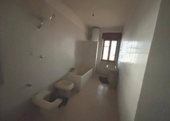 Foto 21 - Casa indipendente via Stazione
 
12, Spezzano della Sila - foto 21