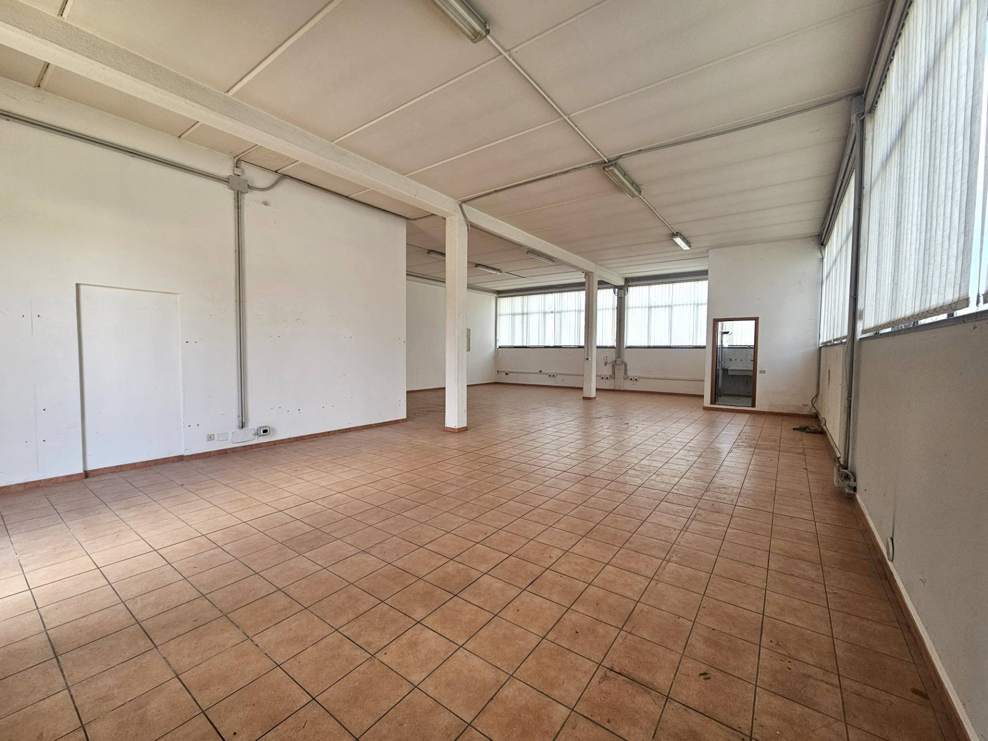 Foto 2 - Shed Via IV Novembre, Vedano Olona - photo 2