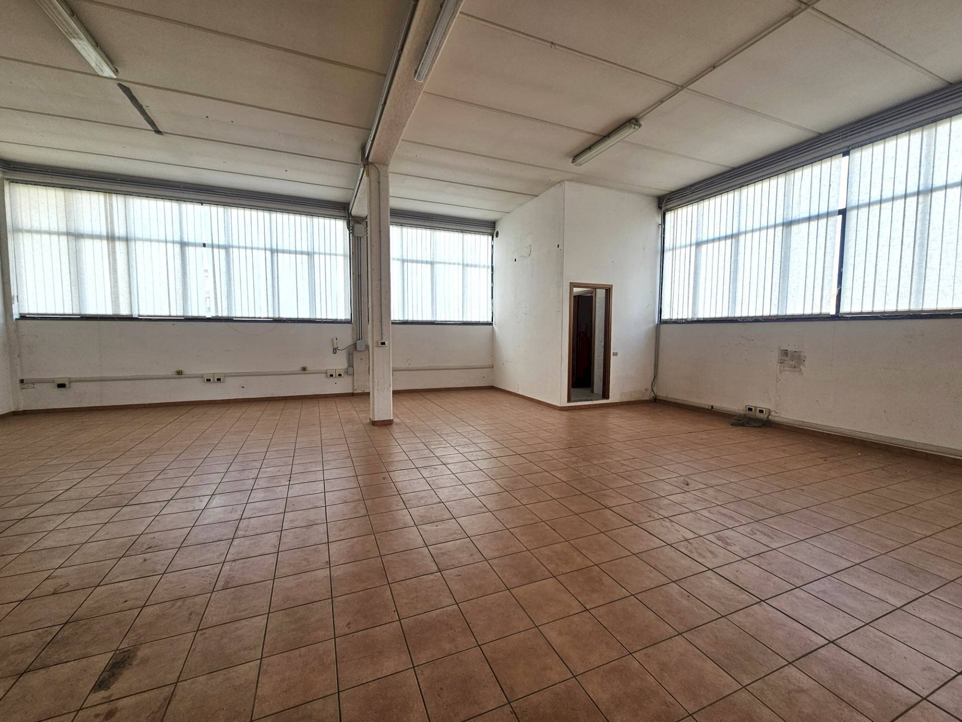 Foto 3 - Shed Via IV Novembre, Vedano Olona - photo 3