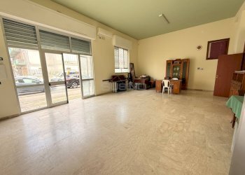 Foto 2 - Magazzino VIA ALCIBIADE, Siracusa - foto 2