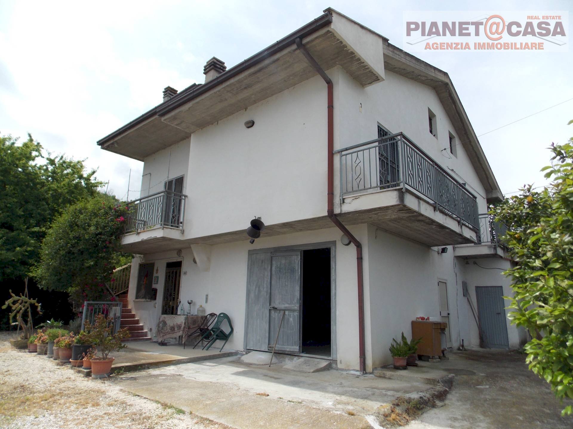 Foto 1 - Independent house Via Tronto, Ancarano - photo 1