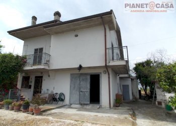 Foto 2 - Independent house Via Tronto, Ancarano - photo 2