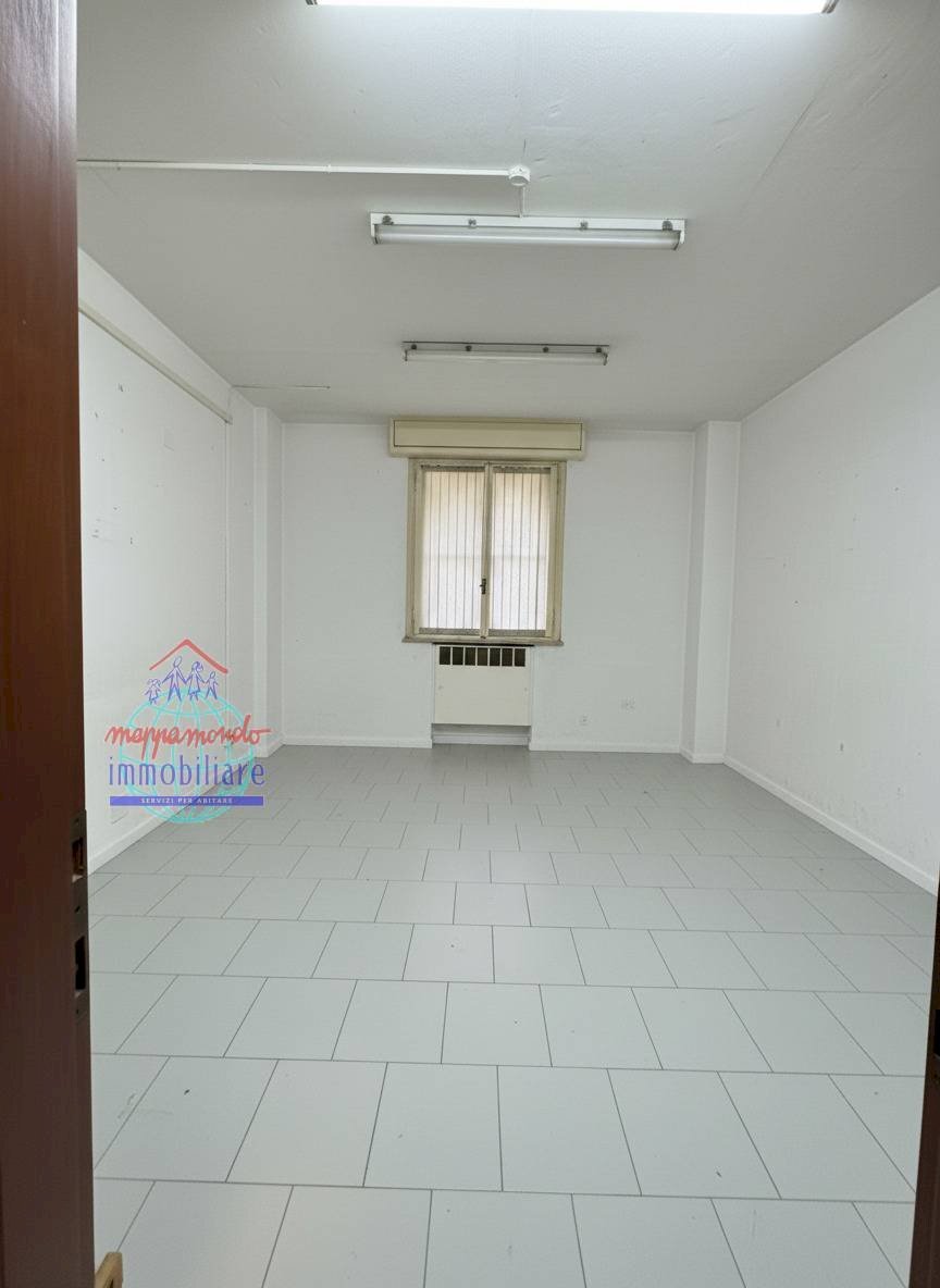 Foto 3 - Apartment VIA FRATELLI ROSSELLI
 
10, Cento - photo 3