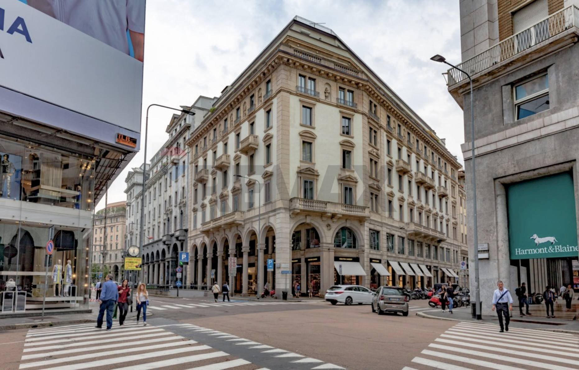 Edificio all\'aperto - Ufficio Corso Giacomo Matteotti
 
3, Milano - foto 1