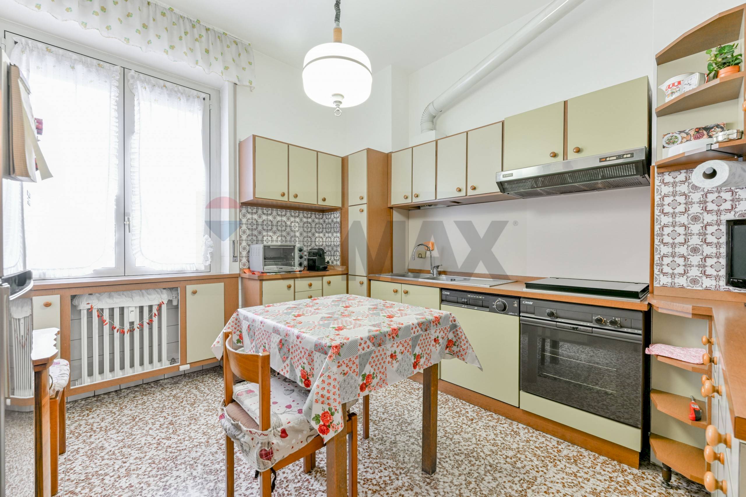 Cucina - Trilocale P.zza Tirana
 
17, Milano - foto 1