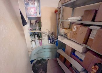 Dispensa di stoccaggio - Cafeteria - Cold Bar Via Livigno
6, Milano - photo 11