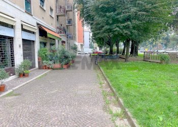 Edificio all\'aperto - Cafeteria - Cold Bar Via Livigno
6, Milano - photo 15