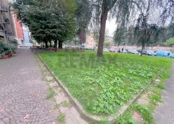 Giardino - Cafeteria - Cold Bar Via Livigno
6, Milano - photo 21
