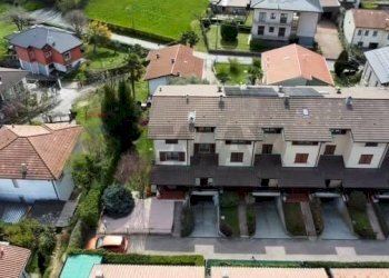 Edificio all\'aperto - Terraced Villa vicolo sant'alessandro
 
4/5, Arcisate - photo 38