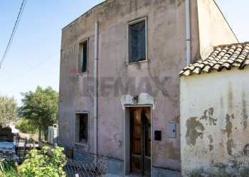 Prospetto esterno - Independent house Via Badalucco
 
20, Valderice - photo 1