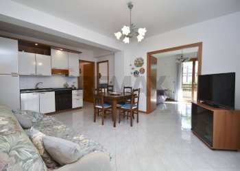 Sala da pranzo - Attic Via Pietralonga
 
42, Mascali - photo 9