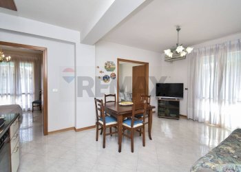 Sala da pranzo - Attic Via Pietralonga
 
42, Mascali - photo 10