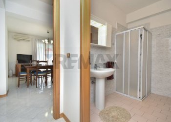 Bagno - Attic Via Pietralonga
 
42, Mascali - photo 15