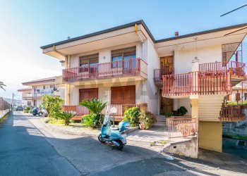 Casa all\'aperto - Casa semi indipendente Viale Jonio
24, Acireale - foto 13