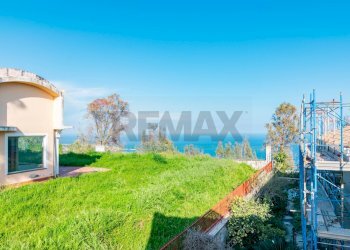 Giardino - Casa semi indipendente Viale Jonio
24, Acireale - foto 24