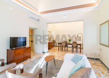 Sala da pranzo - Appartamento Via Luigi Capuana
 
55, Catania - foto 8