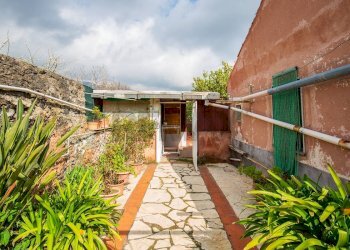 Giardino - Casa indipendente giuseppe mangano
 
35, Zafferana Etnea - foto 17