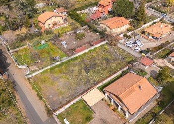 Posizione della mappa - Terreno edificabile Via Augusta
 
10, Nicolosi - foto 5