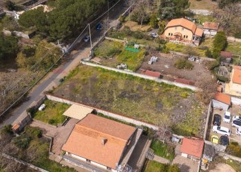 Posizione della mappa - Terreno edificabile Via Augusta
 
10, Nicolosi - foto 7