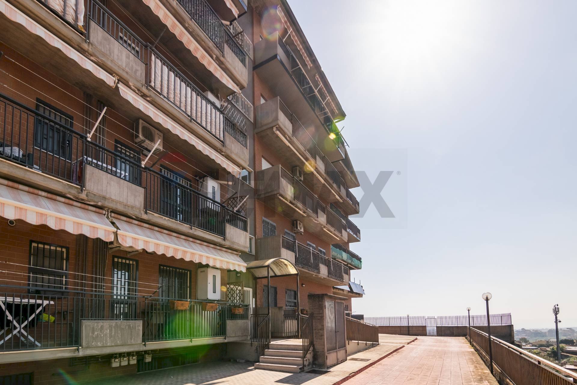 Edificio all\'aperto - Apartment Via Sebastiano Catania
246, Catania - photo 2