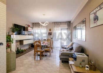 Sala da pranzo - Apartment Via Sebastiano Catania
 
246, Catania - photo 7