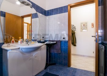 Bagno - Apartment Via Sebastiano Catania
 
246, Catania - photo 24