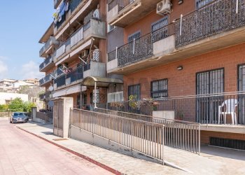 Edificio all\'aperto - Apartment Via Sebastiano Catania
 
246, Catania - photo 38