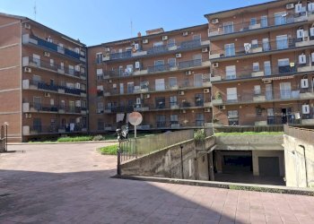 Edificio all\'aperto - Apartment Via Sebastiano Catania
 
246, Catania - photo 42