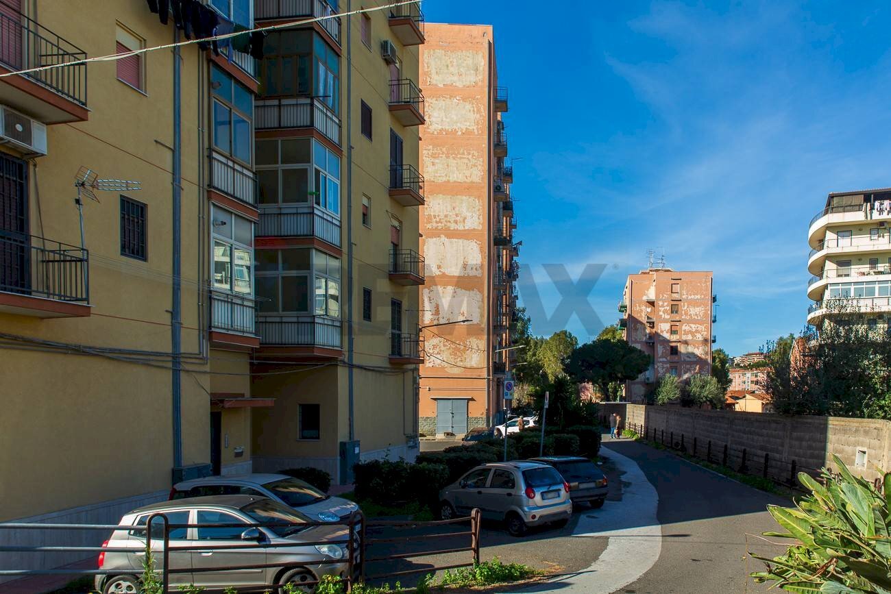Edificio all\'aperto - Appartamento Corso IV novembre
 
10, Catania - foto 2