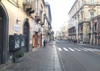 Edificio all\'aperto - Shop Via Etnea
 
418, Catania - photo 3