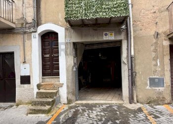 Edificio all\'aperto - Casa indipendente via fratelli Bruno
 
22, Piazza Armerina - foto 51