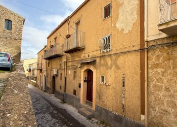 Edificio all\'aperto - Casa indipendente via fratelli Bruno
 
22, Piazza Armerina - foto 54