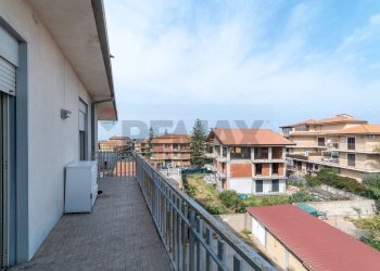 Balcone - Quadrilocale via Orazio Condorelli
 
6, Motta Sant'Anastasia - foto 6