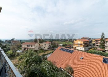 Edificio all\'aperto - Quadrilocale via Orazio Condorelli
 
6, Motta Sant'Anastasia - foto 20