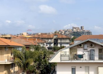 Casa all\'aperto - Quadrilocale via Orazio Condorelli
 
6, Motta Sant'Anastasia - foto 22