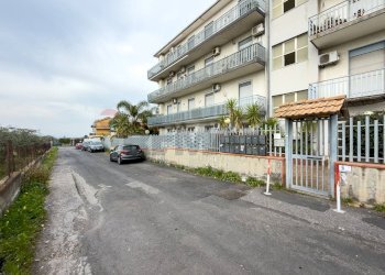 Edificio all\'aperto - Quadrilocale via Orazio Condorelli
 
6, Motta Sant'Anastasia - foto 24