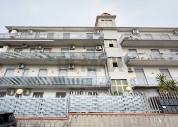 Edificio all\'aperto - Quadrilocale via Orazio Condorelli
 
6, Motta Sant'Anastasia - foto 25