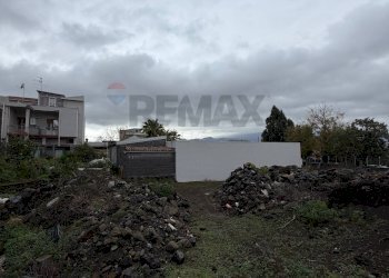 Giardino - Terreno edificabile Via Maugeri
 
202, Valverde - foto 18